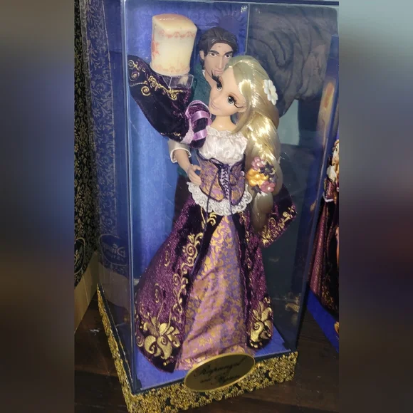 NWT LIMITED EDITION Disney Fairytale Designer Collection Rapunzel Flynn Rider - Picture 3 of 11